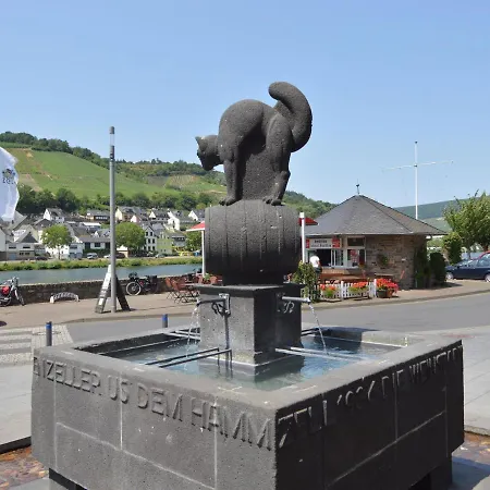 아파트 In Near Mosel River & Vineyards *